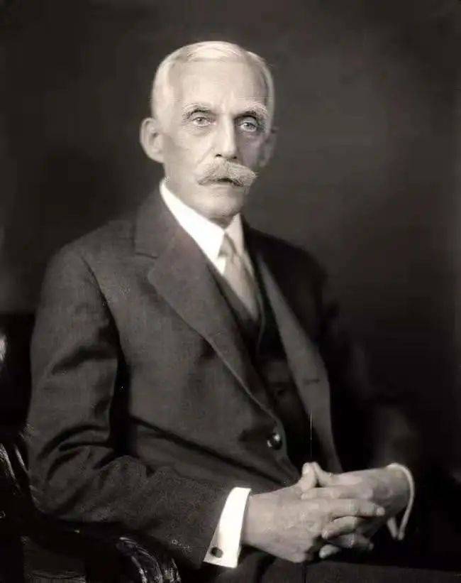 安德鲁·梅隆(andrew mellon)于1855年3月24日出生,在托马斯五个儿子