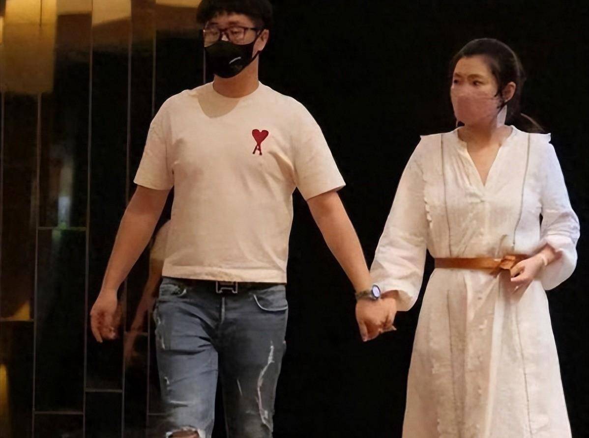 任家萱浴火重生,十三年后生子终于圆梦!前夫张承中没有福气!