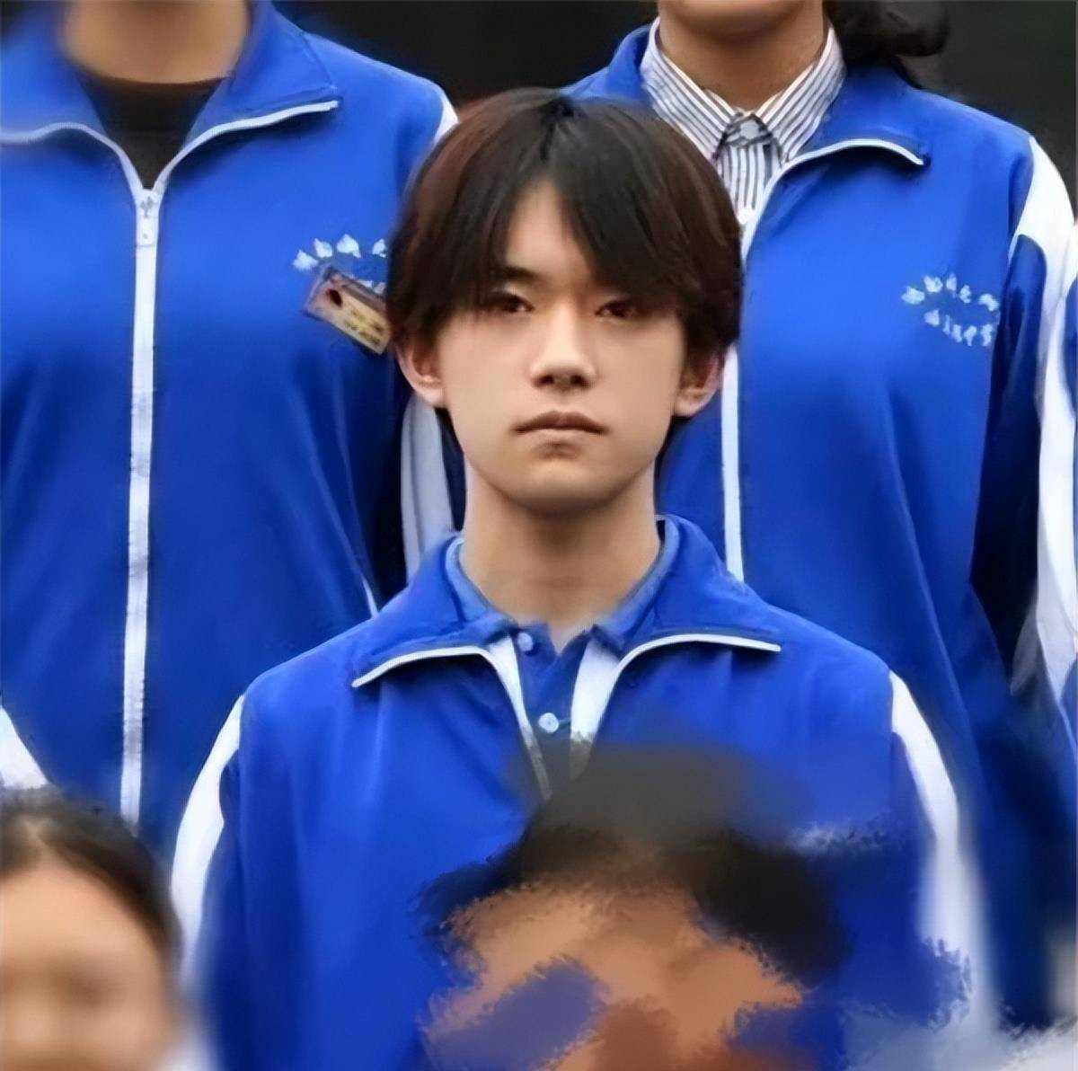 明星的毕业照,吴磊帅气,李现小憨憨,看到杨幂:是校花吗?