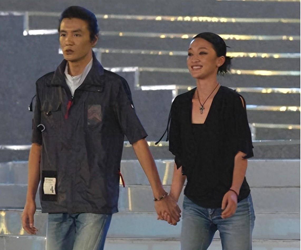 周迅被炸上热搜:已经过了25年,是时候公开关系了!_何琳_公众_孩子