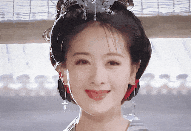 43岁小李琳更新状态:度假照一出,看谁还敢自称「杜冰雁」_黄奕_花轿