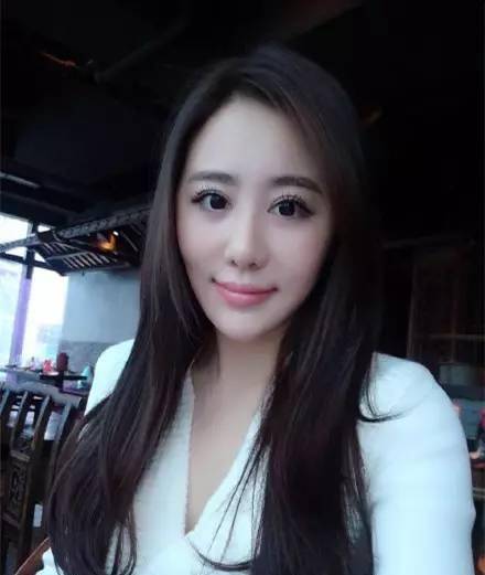 万达少爷王思聪:从国民老公到深情舔狗,他交往过哪18位女友?