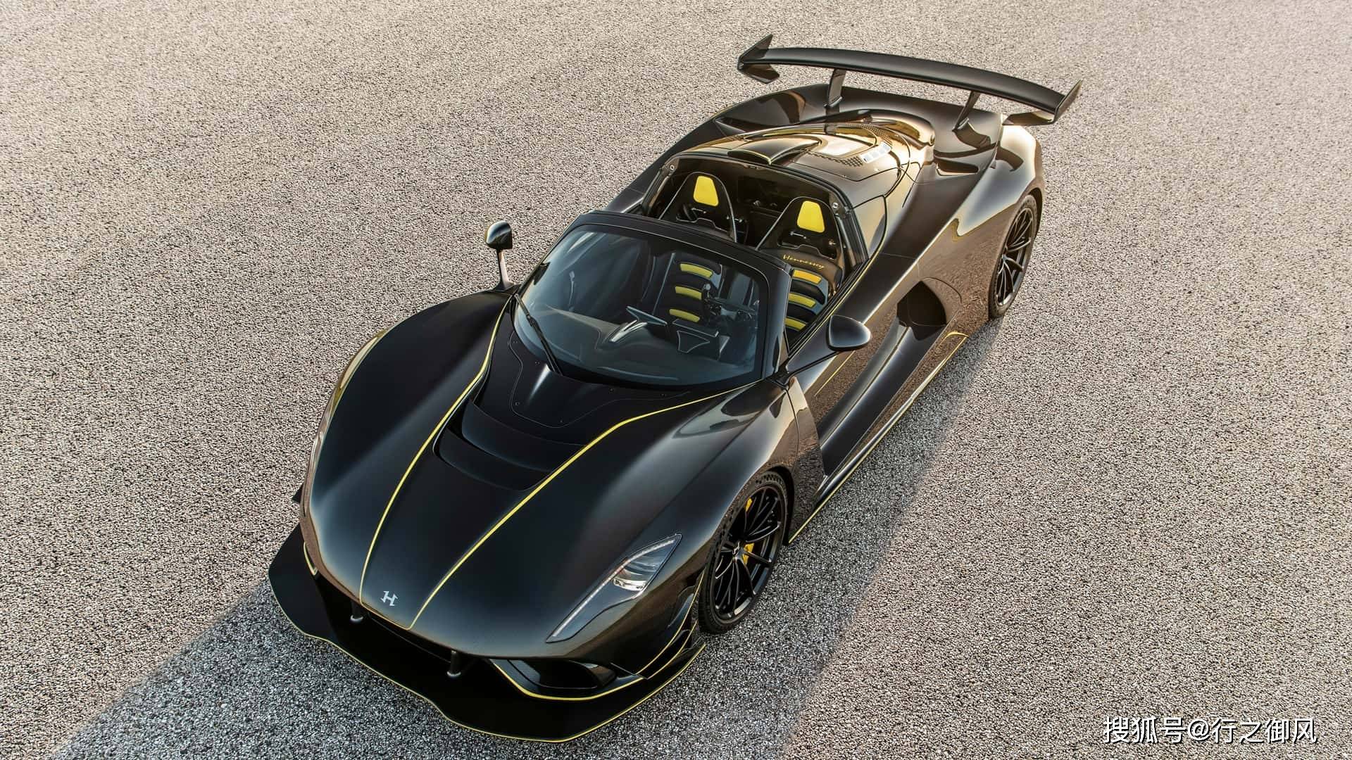 武器强化:hennessey venom f5 revolution roadster