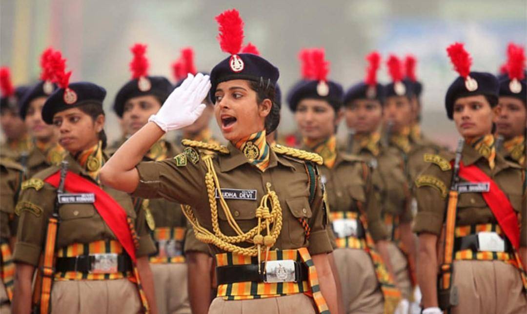 印度女兵的头饰文化和历史渊源,阿育王的文治,莫卧儿王朝的武功_礼服