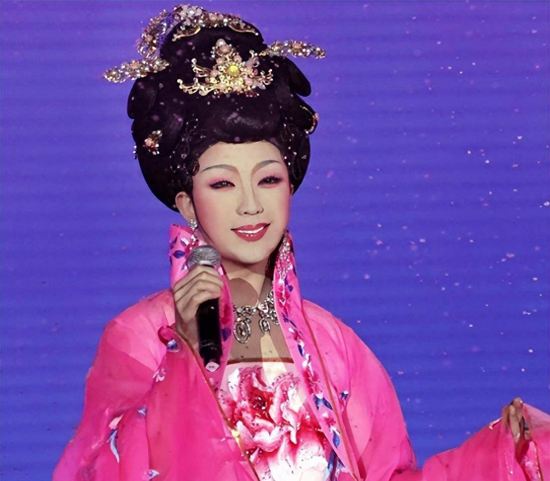 一句话得罪整个京剧圈的李玉刚,如今正在受到"反噬"!