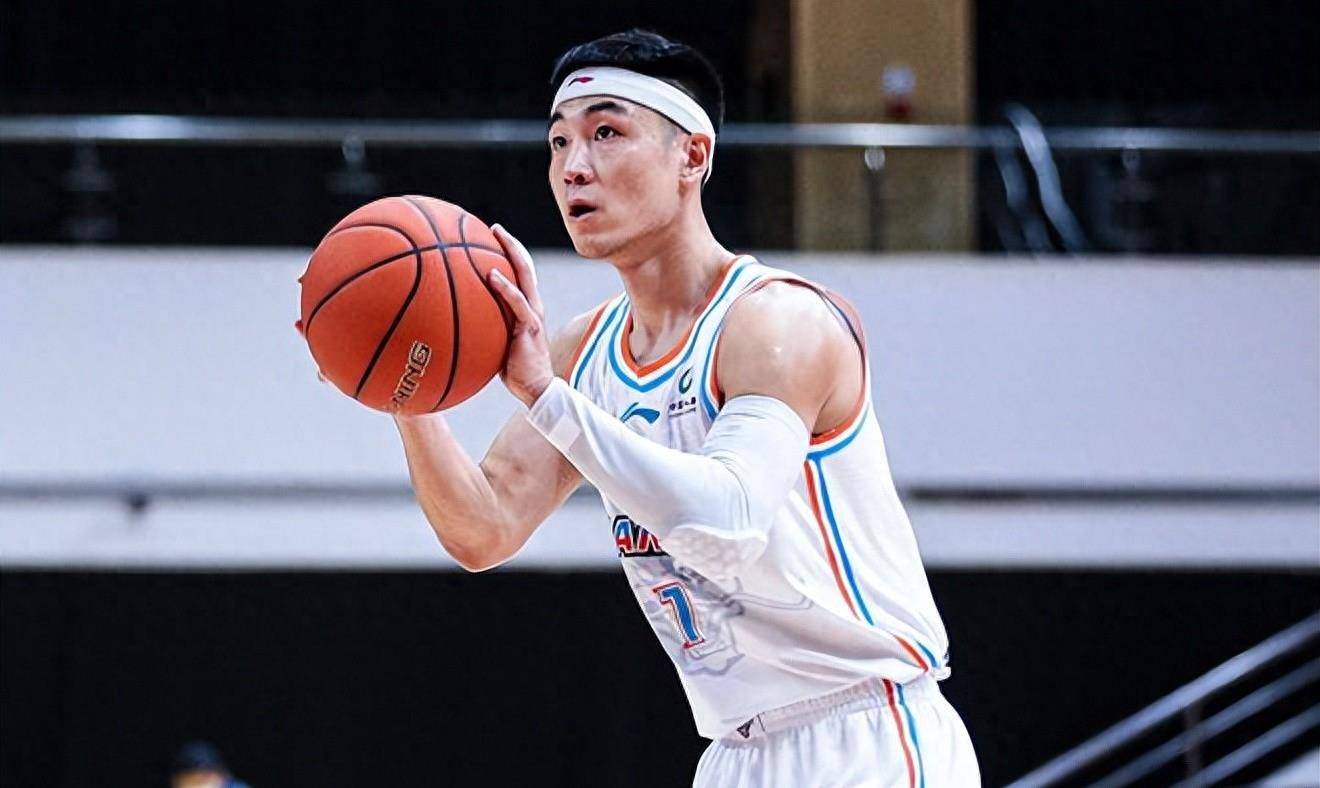 整个夏天,山东男篮一直在努力引进朱松伟.