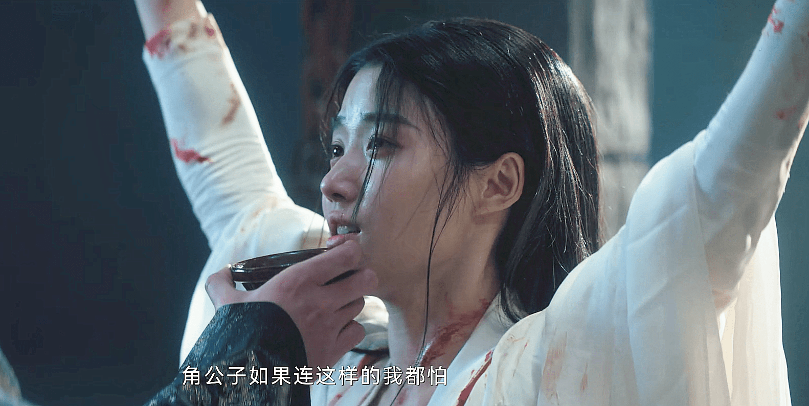 云之羽:看懂上官浅的护身符,才知寒鸦柒对郑南衣的绝情,太渣了_身份