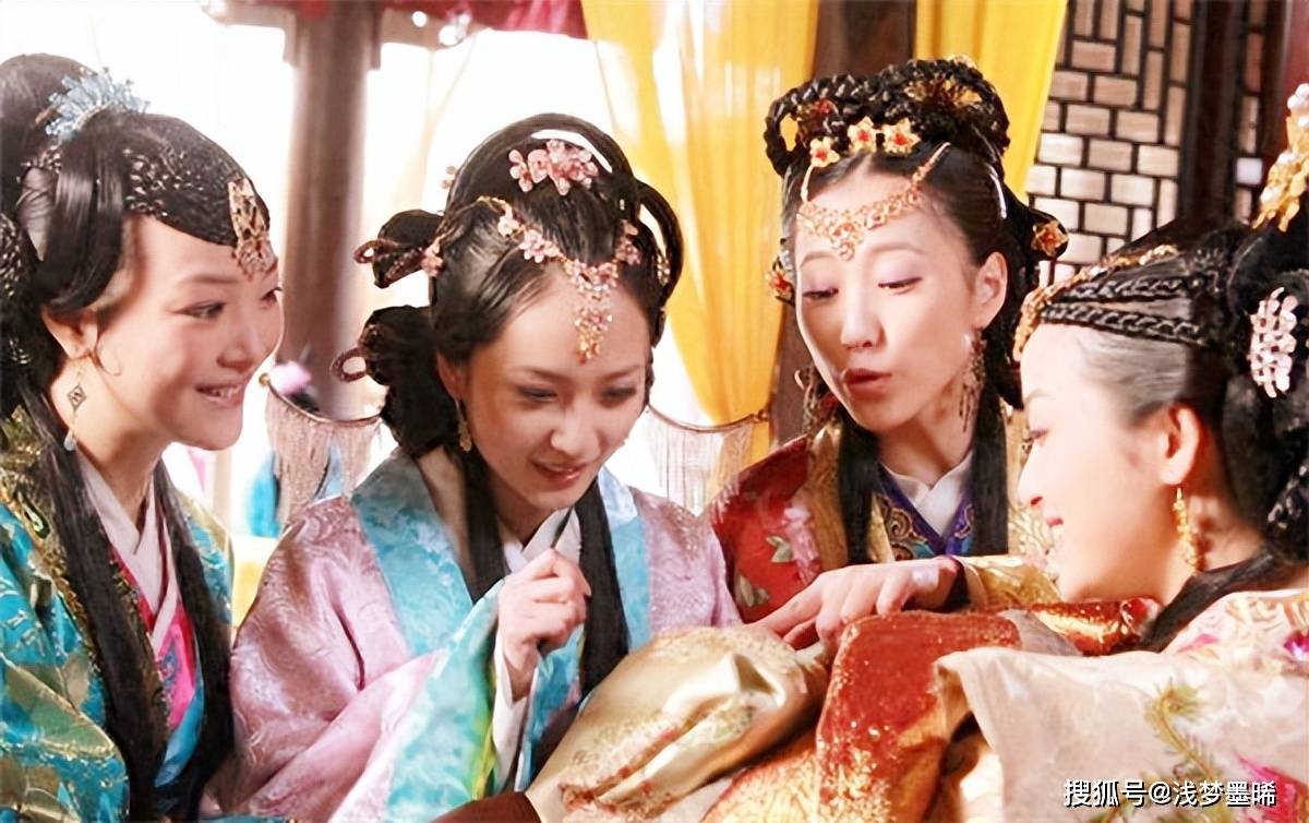 如果我们被电视剧中的美好景象所迷惑,那么我们将会对历史产生误解.