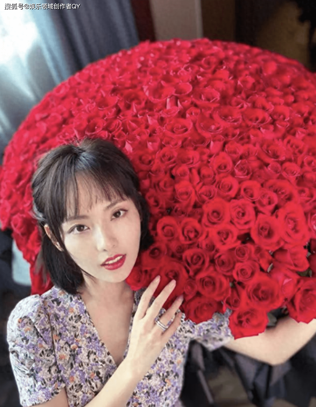 回头再看张嘉倪与买超的境遇,有风光也有泪水_网友_女神_婚礼