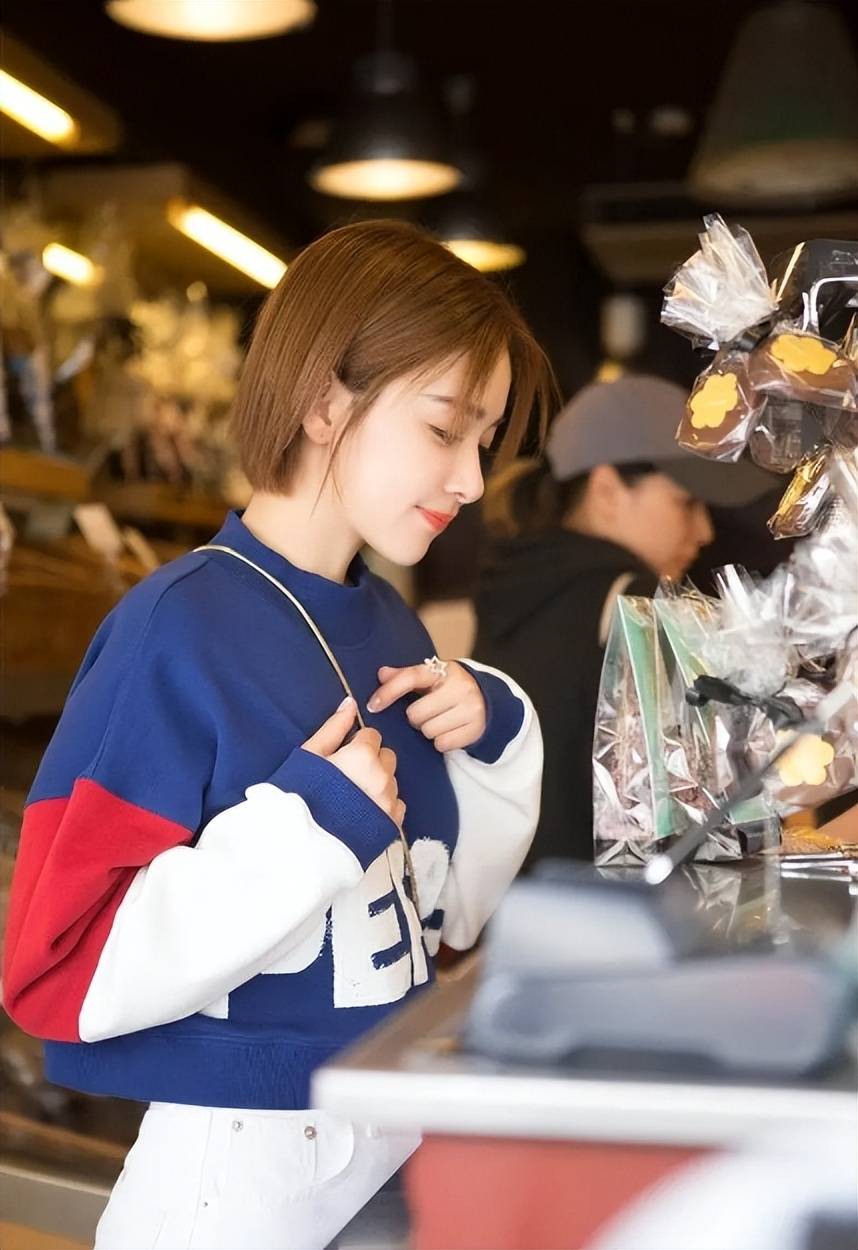 阚清子用自己的行动证明了,年龄不是问题,关键是如何对待自己