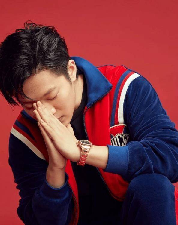 搅黄了贾乃亮李小璐婚姻的他,这3年多过得如何?_pgone_网友_中国