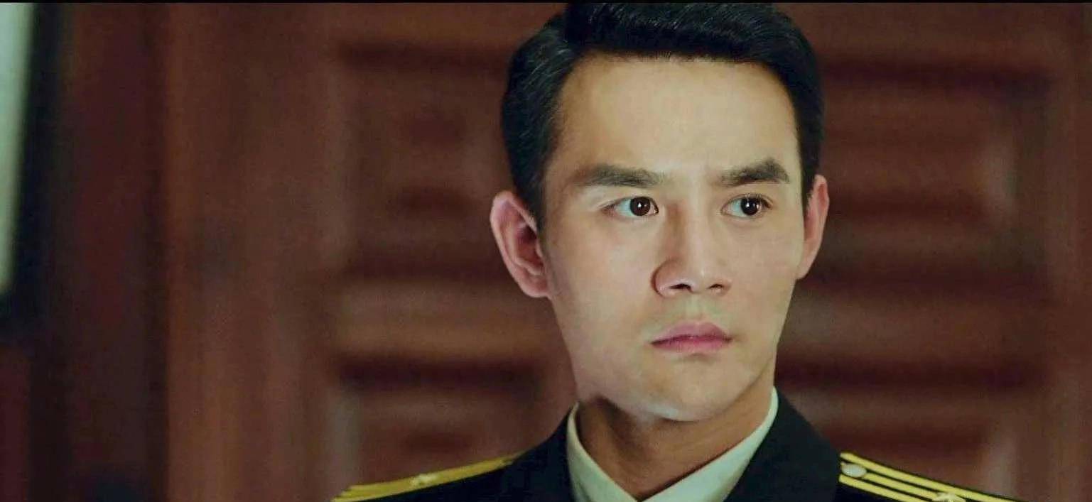 演员王凯:走红第二年解散后援会,抵制接机不收礼物,活该他红_工作