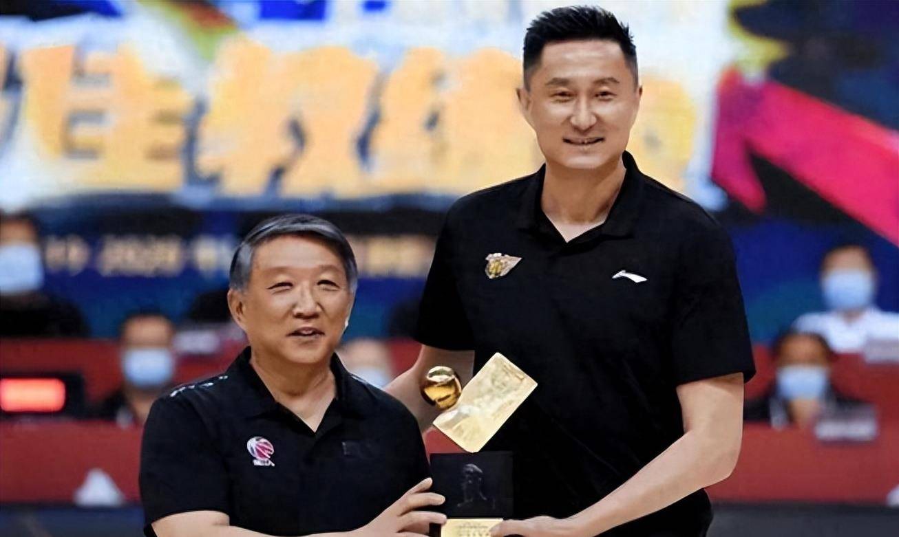 宫鲁鸣批评姚明,直言外教败光我们男篮家底,男篮缺乏地方荣誉感_球员