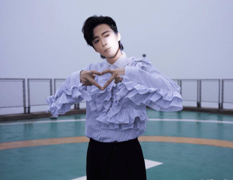 《鲜厨100》第二季官宣:嘉宾原班人马回归,还有当红姐姐团来袭_美食