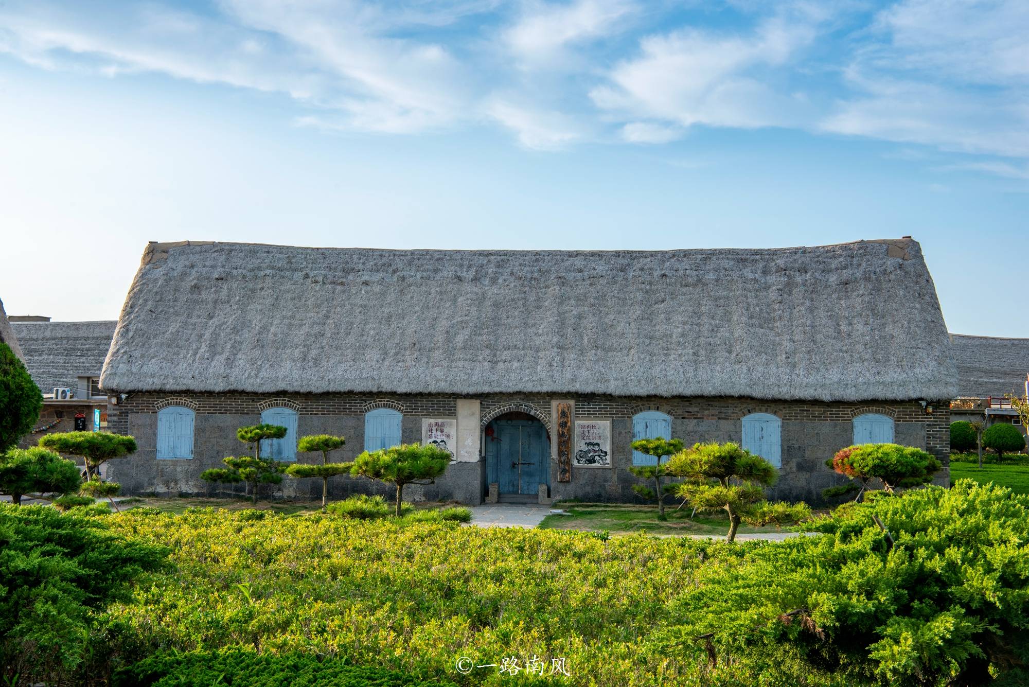 威海,中国海岸线最东边的城市,这些地方怎么拍都好看_成山头_火炬
