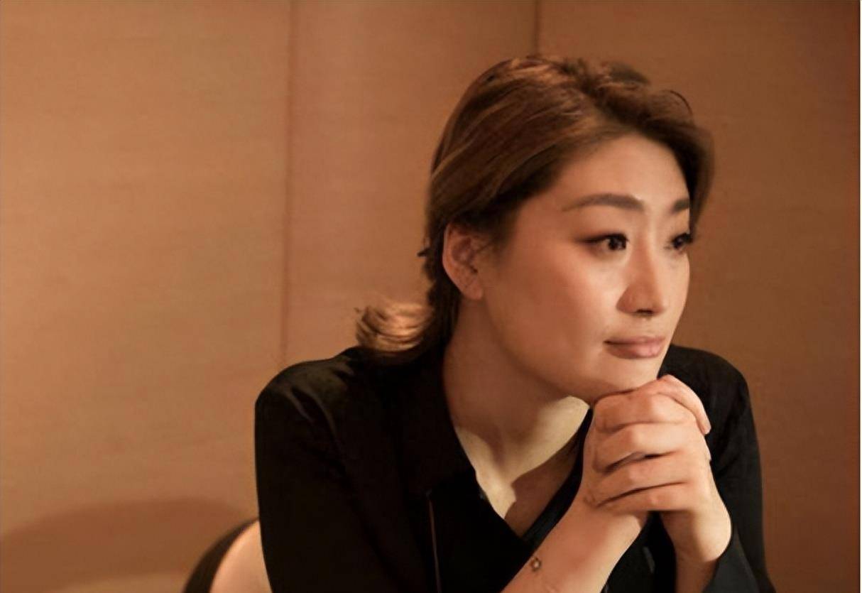 宗馥莉:41岁发胖脸变大成中年妇女,有钱人不屑追她,嫁不出去了_宗庆后