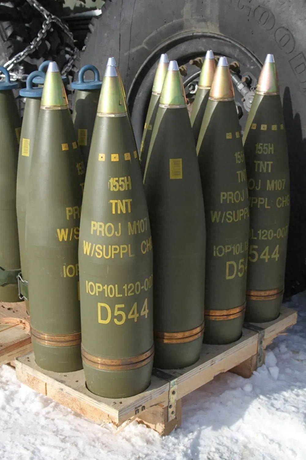 被印度坑惨了,亚美尼亚购买印度榴弹炮,开战在即发现没有炮弹