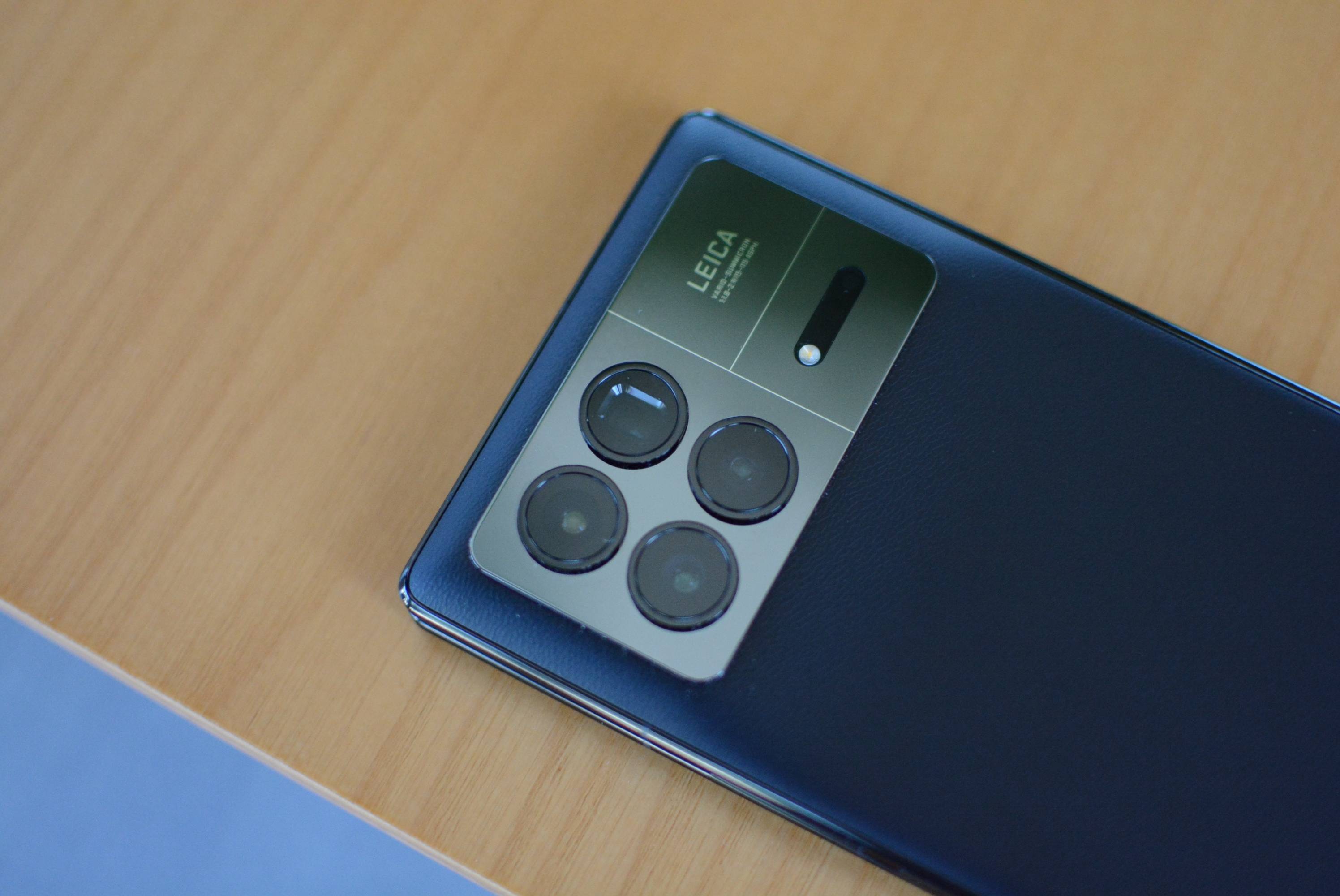 8999元起,99%好评率,用户眼里小米mix fled 3 到底如何?