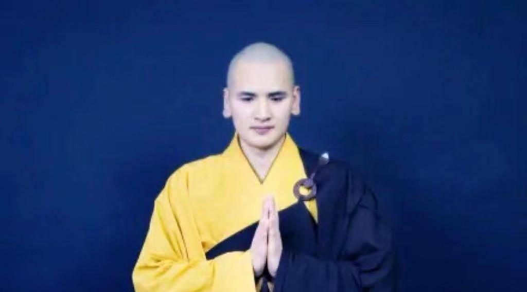 释明心当得知他已经剃度出家,相当一部分网友表示不可理解,但他们分明