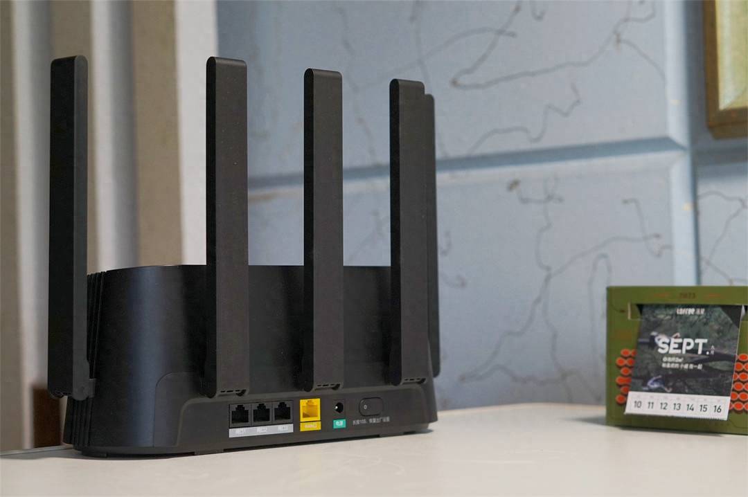 信号强、传输快，大户型路由器首选，锐捷蜂鸟旗舰版评测