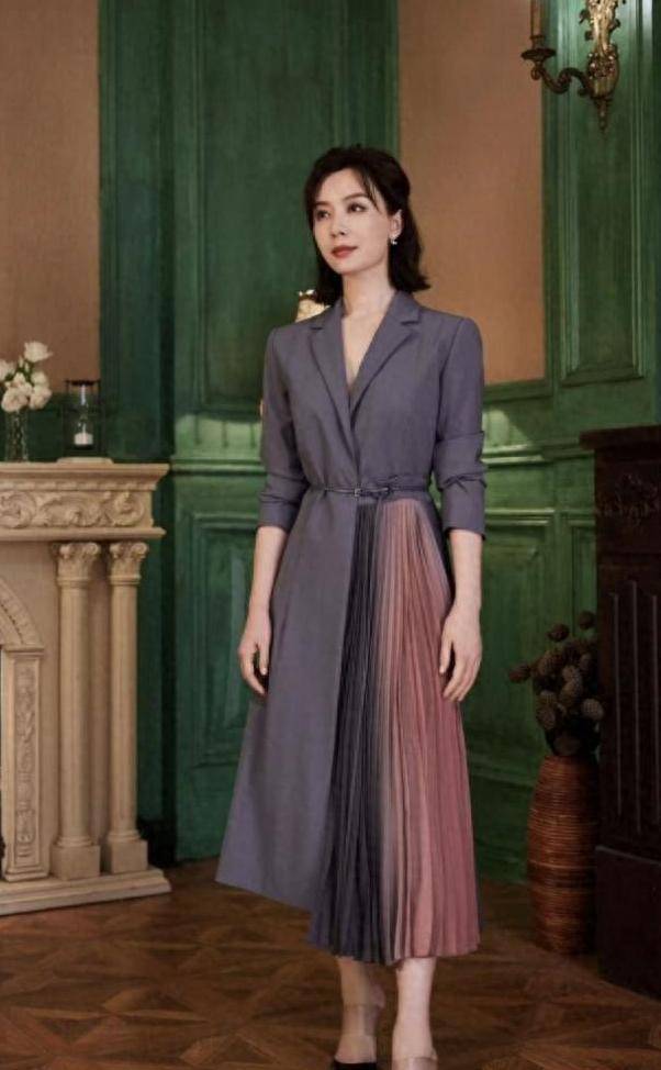 有一种优雅叫"董卿"!