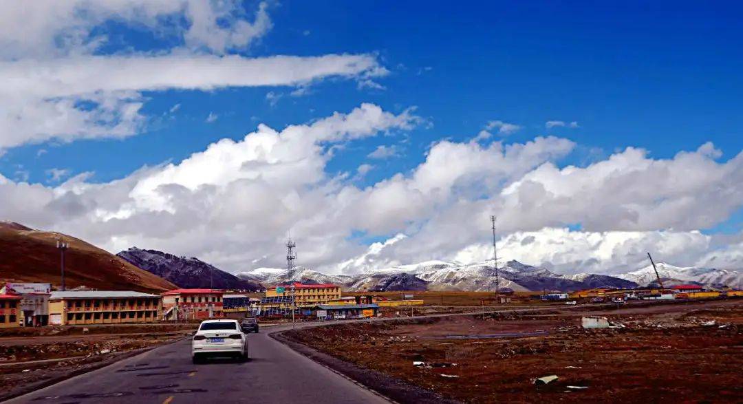 我国最大的跨市"飞地",面积相当于8个上海市,人口却不足2000_唐古拉山