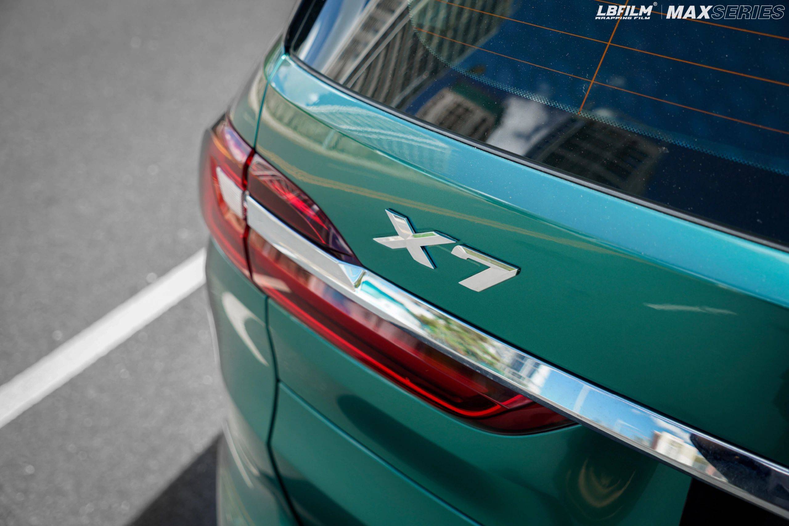 lb改色膜液态金属孔雀绿,冷色调颜色中非常治愈的颜色_搜狐汽车_搜狐