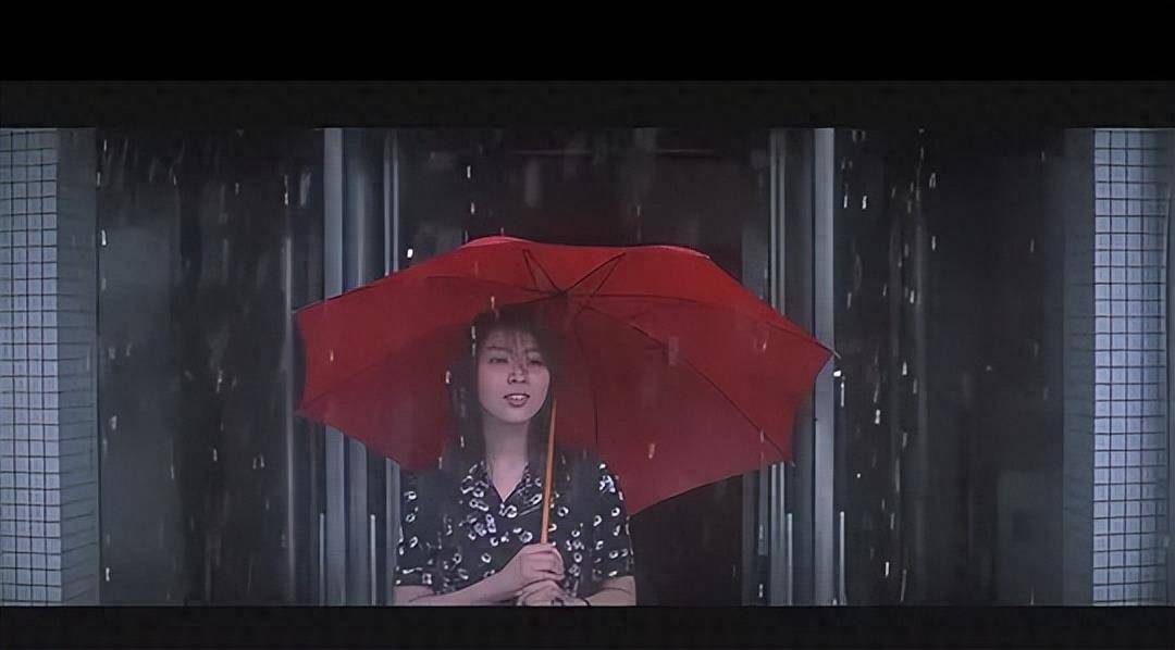 四月物语寺山世屋松隆子_四月物语摄影构图细节捕捉_四月物语中的电影