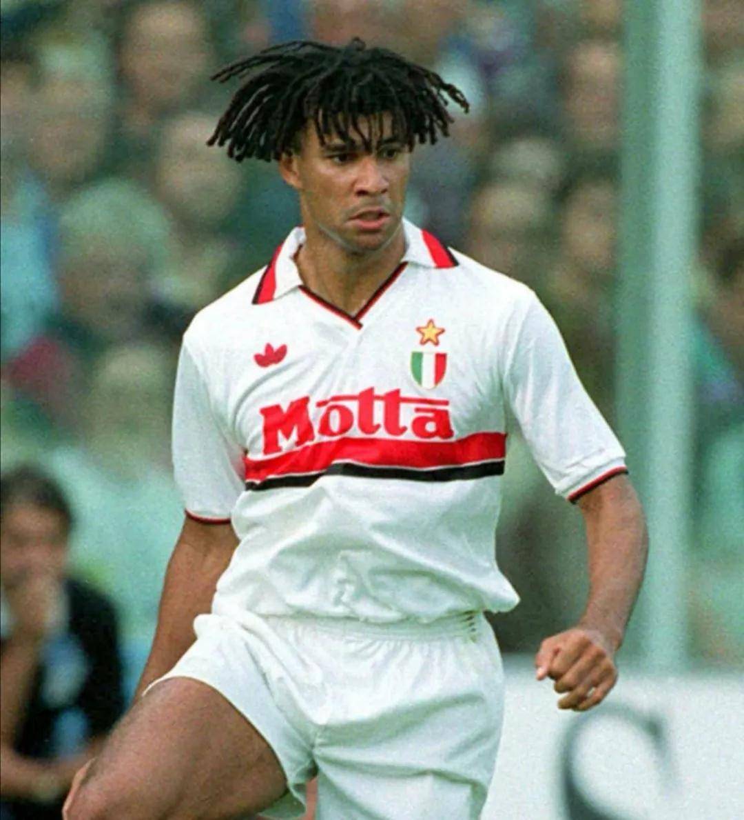 切尔西传奇人物鲁德·古利特揭秘名字发音错误的艰辛历程_方式_英语