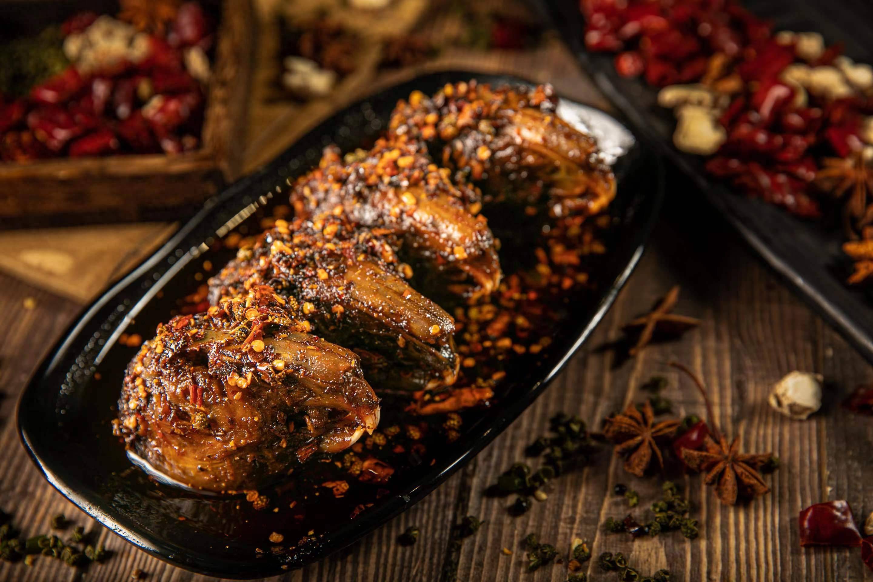 自贡鸿鹤仔姜鲜锅兔:打造地道盐帮菜特色美食文化_店里_菜品_丹桂