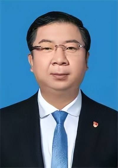 张勇人物事迹张勇2017年开始,带领团队给永登县武胜驿镇多次送温暖