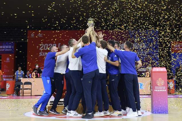 中欧篮球冠军杯图片