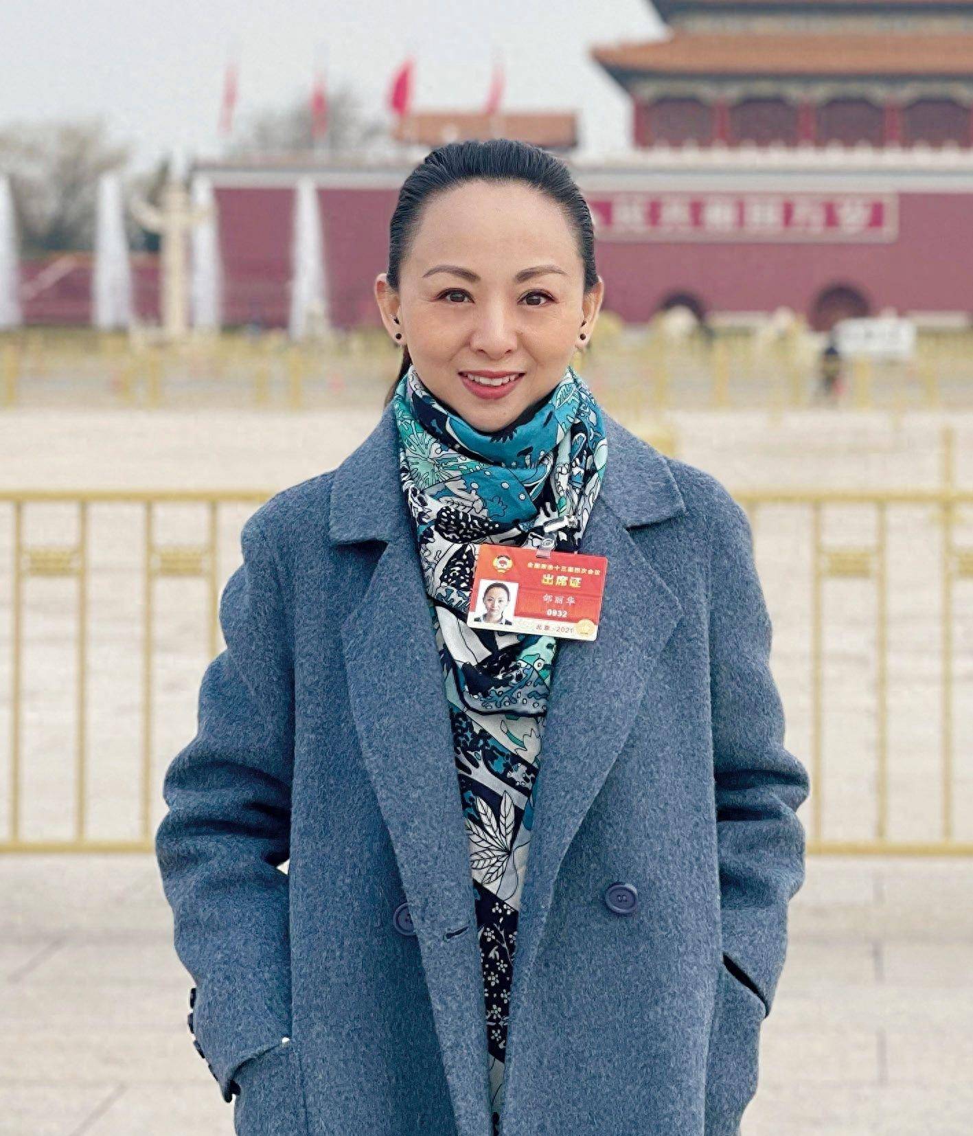 当年春晚"千手观音"聋哑人领舞,被富豪苦追8年,如今成了这样_邰丽华