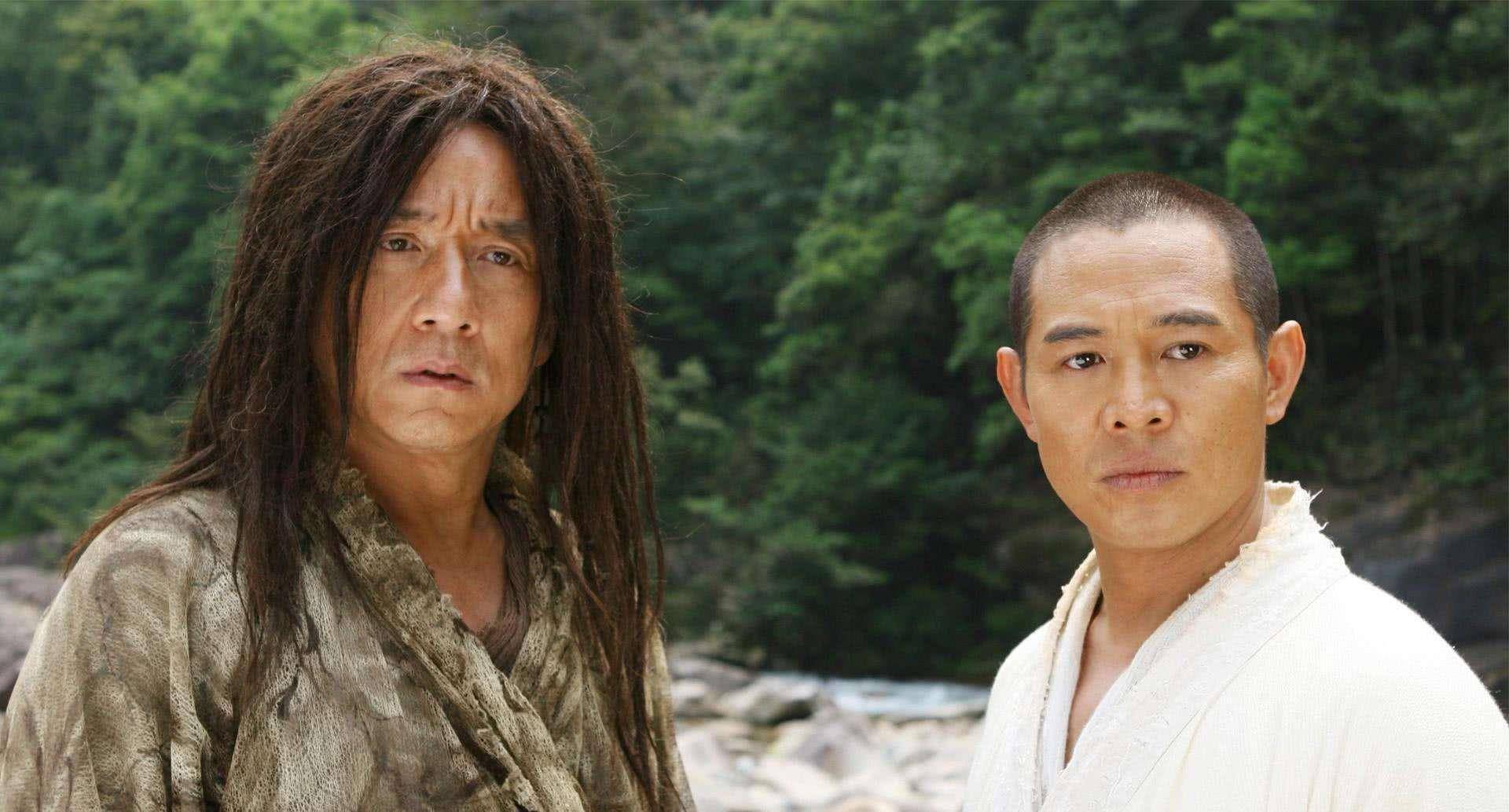 成龙和李连杰对打,成龙是花拳绣腿?