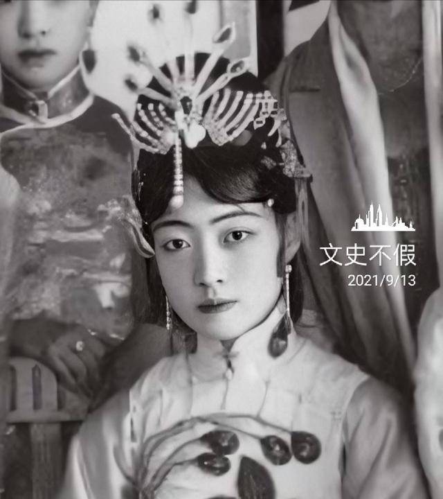 皇后婉容悲凉人生:从翩若惊鸿和婉若游龙到行尸走肉和埋尸荒野_溥仪