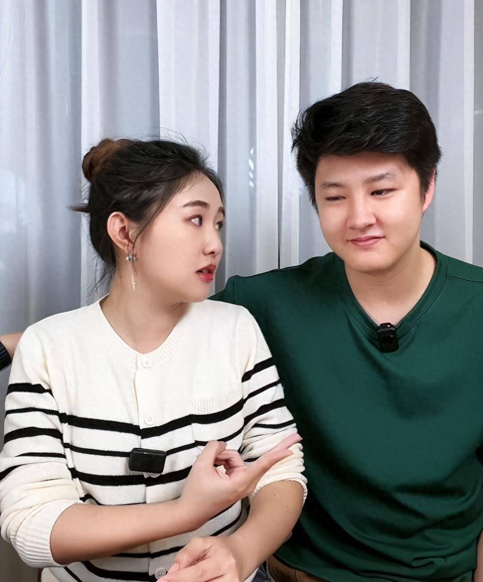 刘纯燕:要当姥姥了,女儿开出镜正式官宣"已经有喜3个多月了"_王逸宸