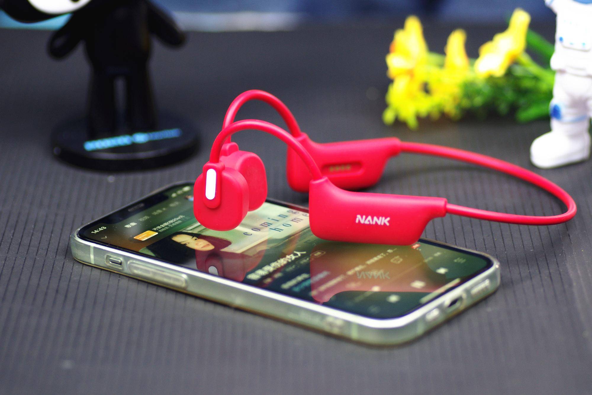 骨传导耳机的危害有哪些?长期使用会伤害耳朵吗?