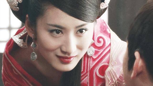 "顶尖蛇蝎女反派"罕见露面,为何消失7年还会被14亿人追捧?