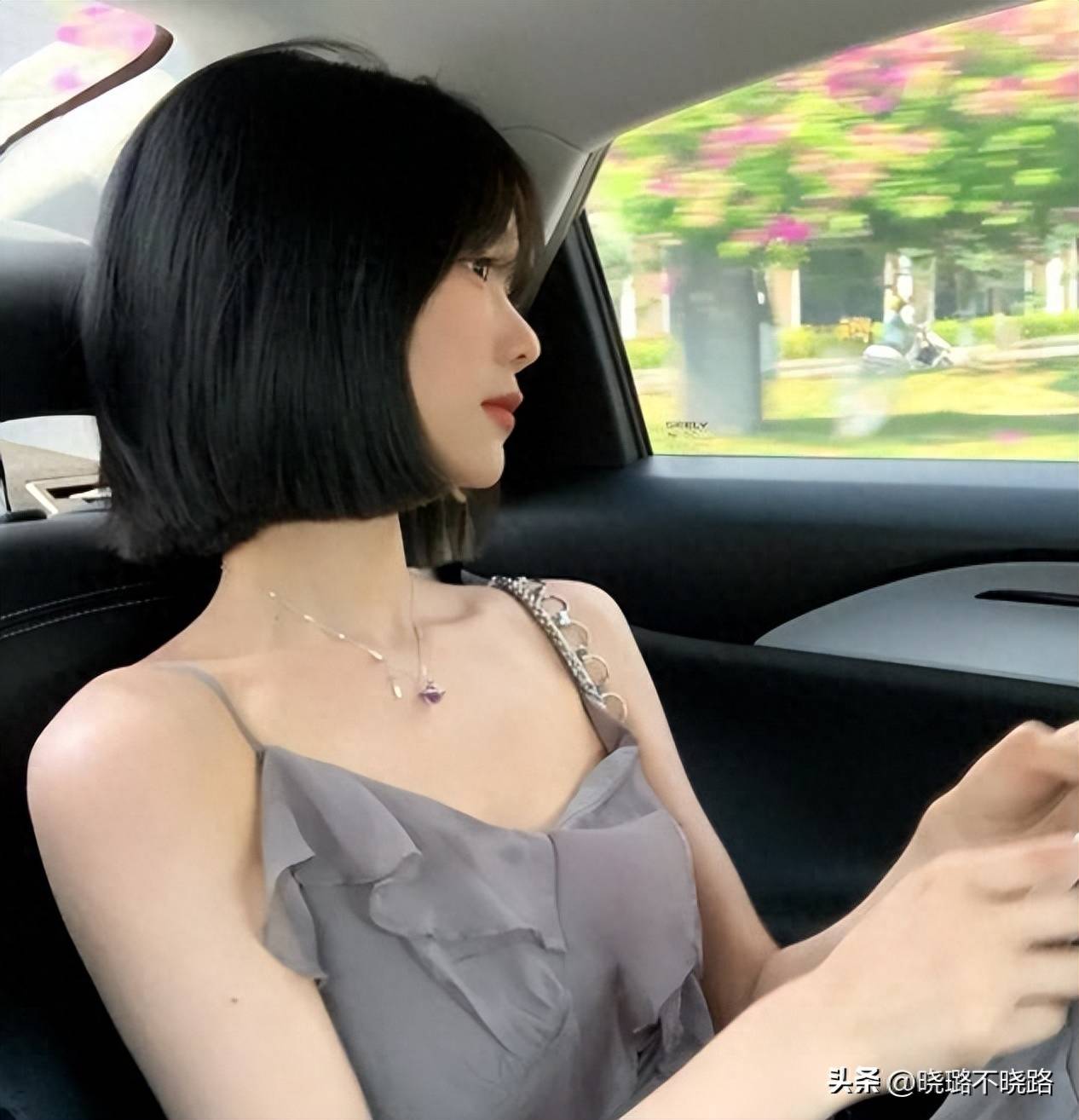 脖子短的女生建议试试这款酒窝发洋气减龄还显气质