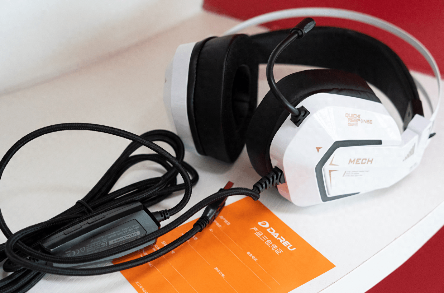 虚拟环绕7.1音效、RGB灯效颜值在线,达尔优EH732电竞耳机体验