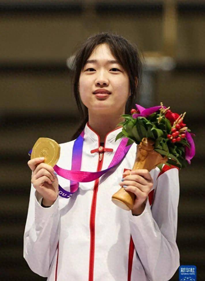 7环的成绩获得冠军我们选手女子10米气步工具个人决赛夺金时刻②