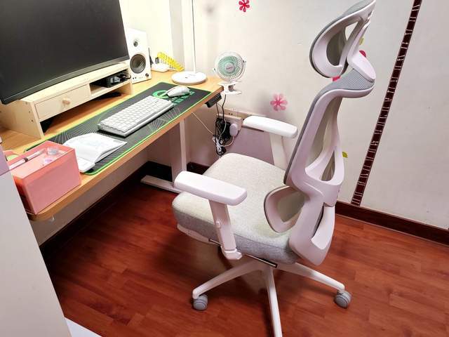跟风入手联想小新人体工学椅,办公、小憩睡眠,都能轻松实现