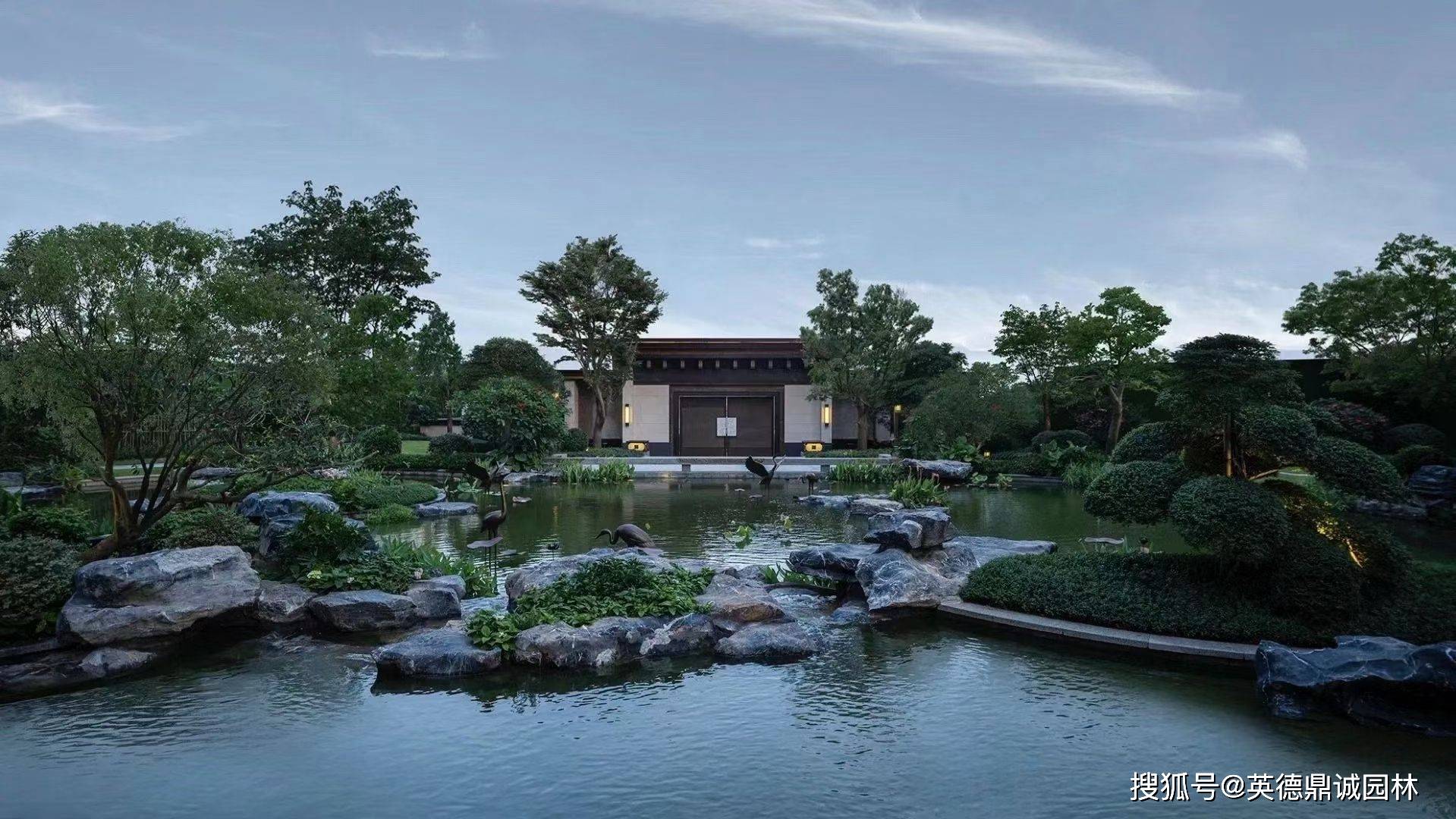 新中式风景石标配-太湖石假山流水造景组合_园林_岁月_纹理