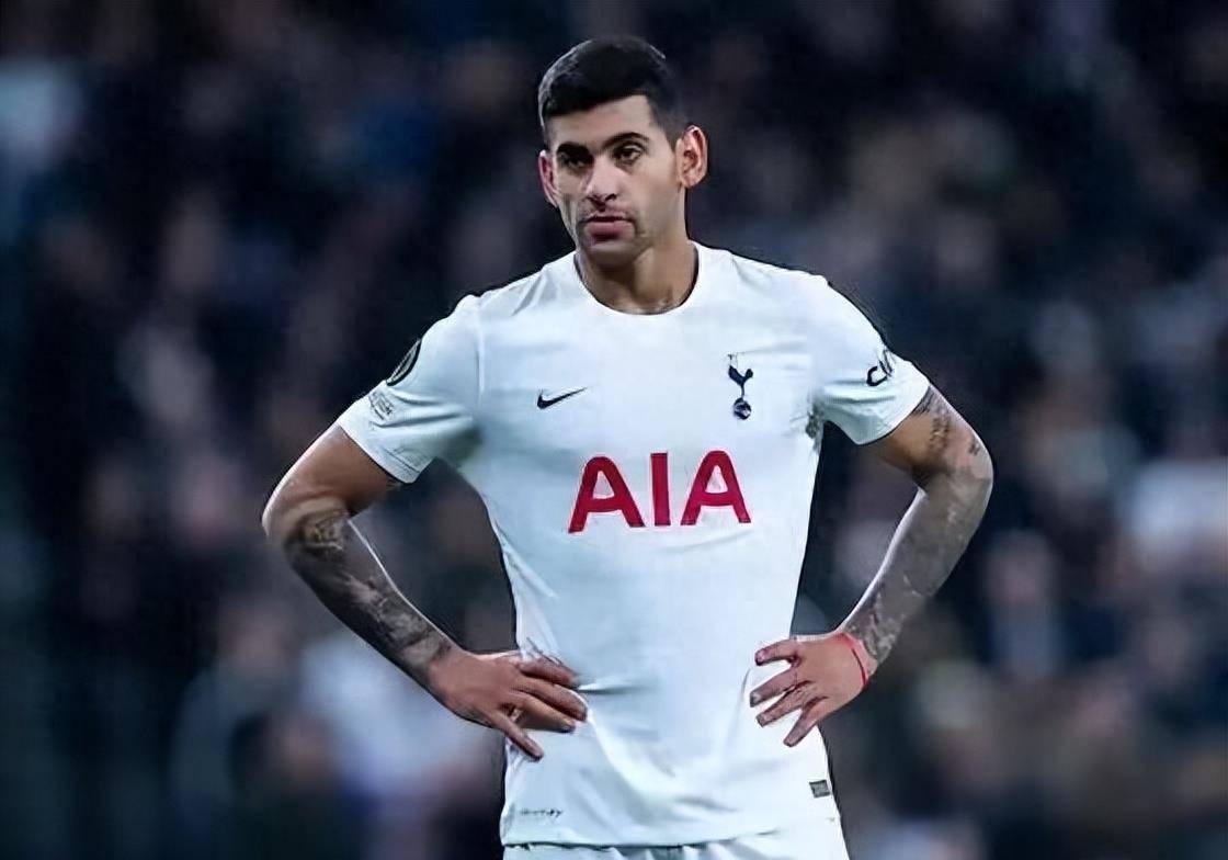 自摆乌龙后送点,队史英超第一人,被孙队拯救_罗梅罗_阿森纳_点球