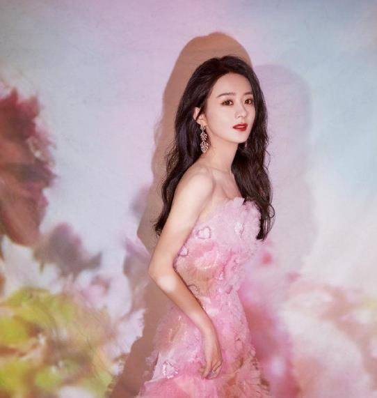 韩烨自己都是一脸懵,怎么好端端的会被牵扯到冯绍峰和赵丽颖分手的