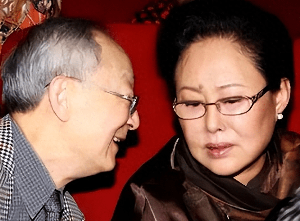 斯琴高娃近况曝光,瑞士老公已经去世,国籍问题再次引起争议_孙天相