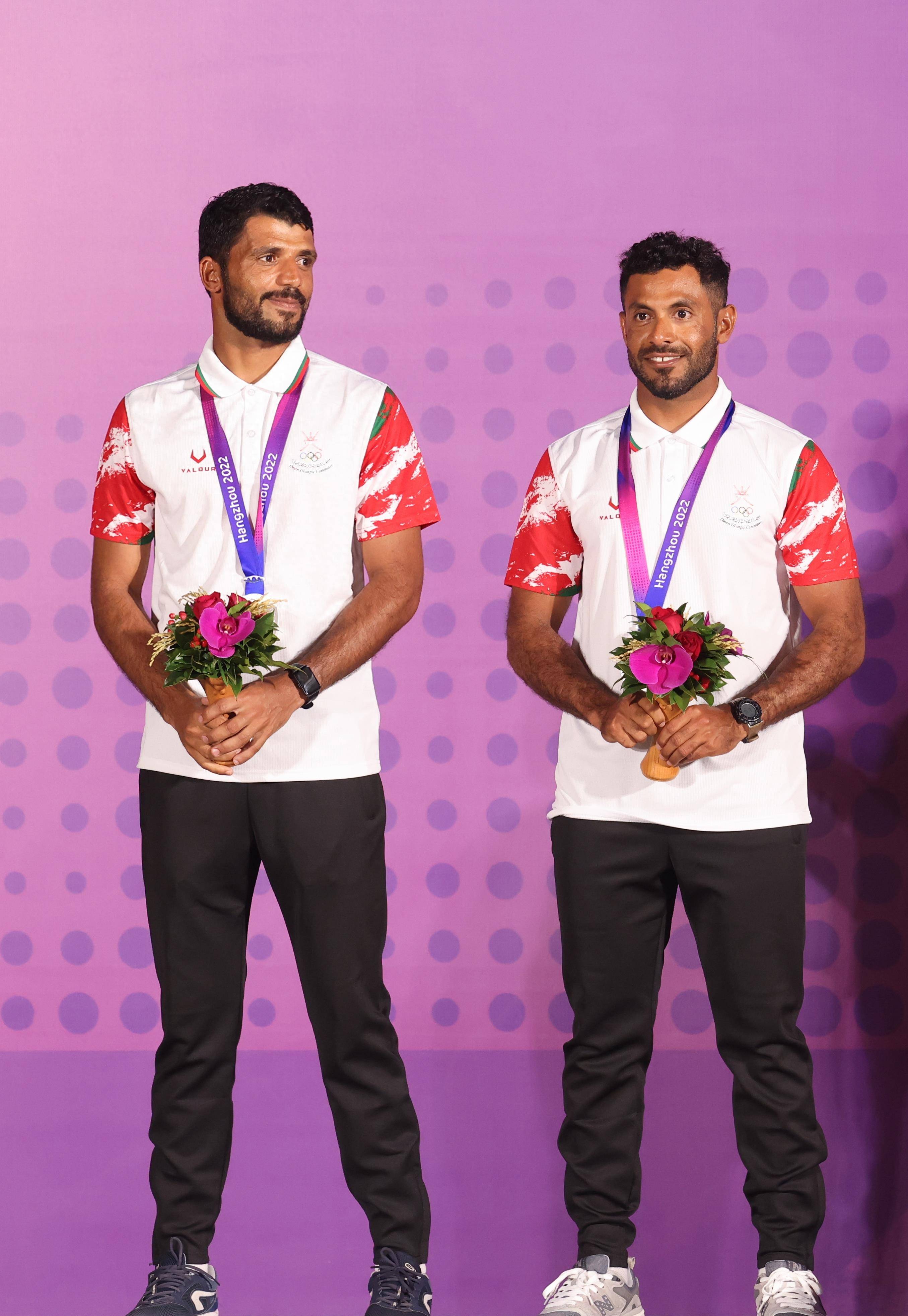 9月27日,亚军阿曼组合穆萨卜·穆罕默德·苏莱亚姆·哈迪/瓦利德