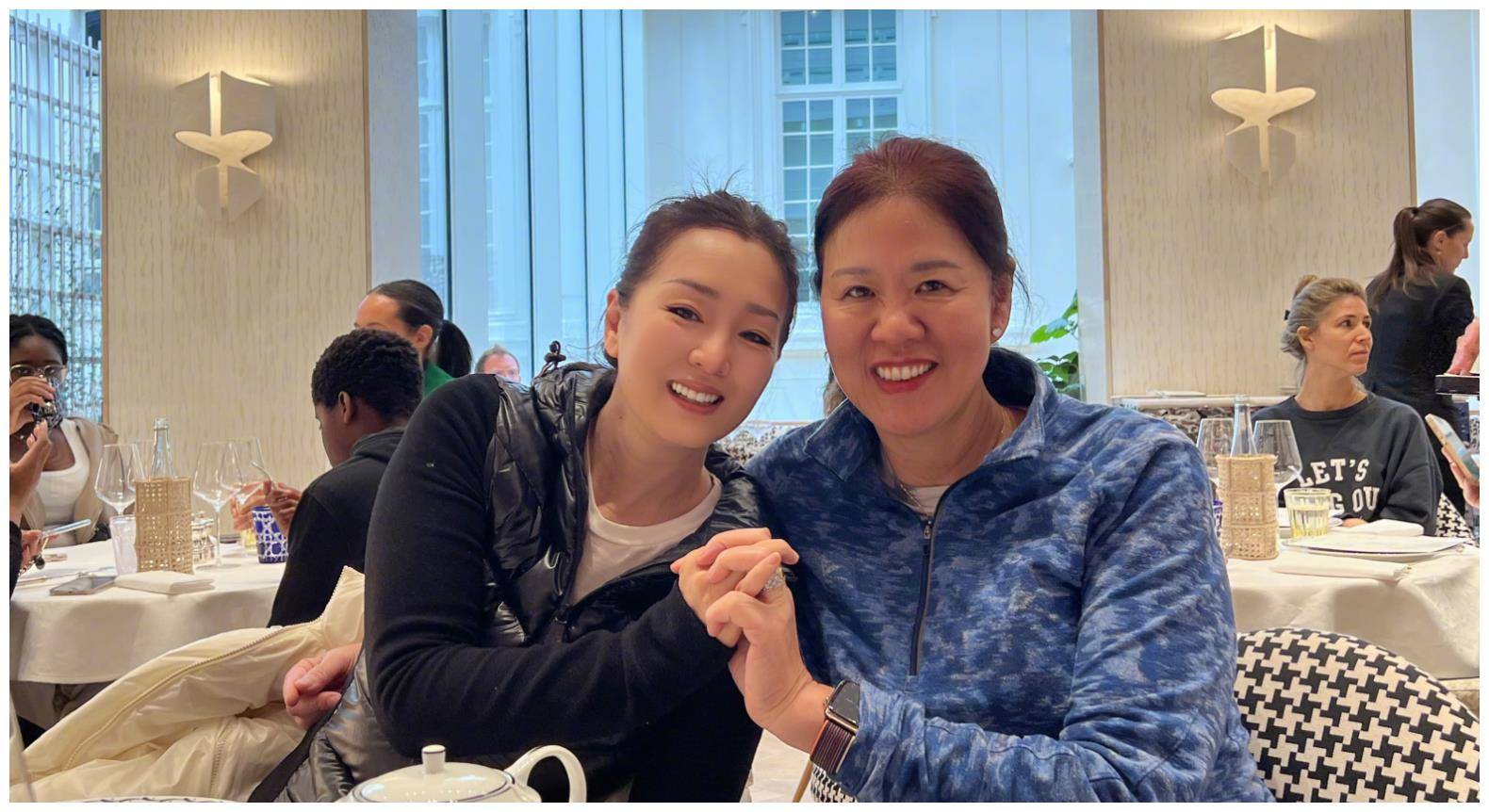 探望瘫痪16年男排功臣,和惠若琪赵蕊蕊约定春节聚_唐淼_中国女排_先生