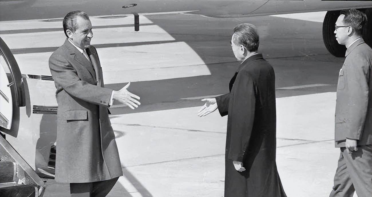 33年前,老布什访华获赠两辆自行车,后来他是怎么处理自行车的_中国