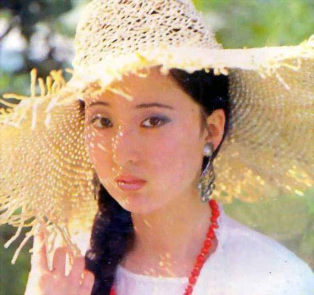 陈晓旭病逝16年:两任丈夫都有痛,年迈父母的眼泪至今未干_舞台_艺术